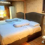 Maxi Hotel Mangga Dua Ancol Jakarta