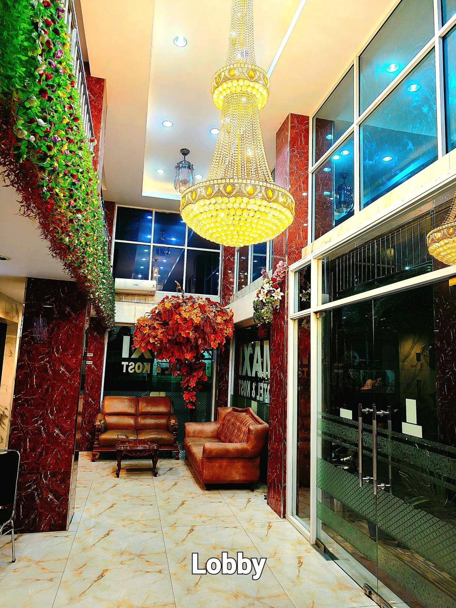 Maxi Mangga Dua Ancol Hotel